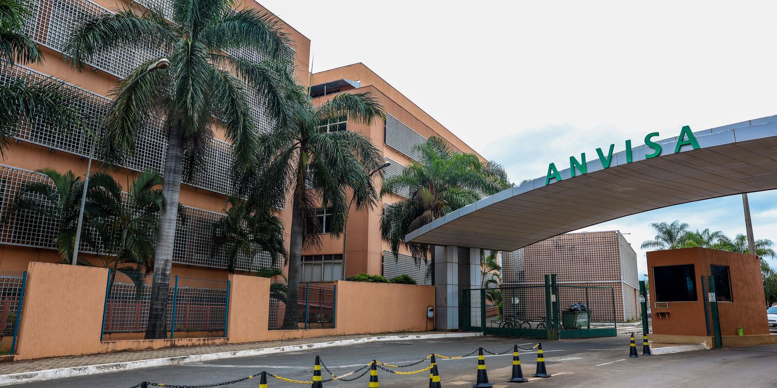 Anvisa proíbe comercialização de lotes de fórmula infantil Aptamil por contaminação