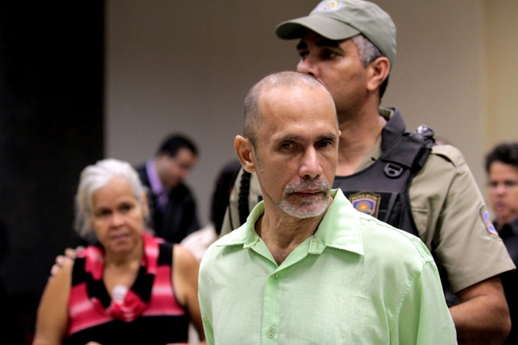 Líder dos 'canibais de Garanhuns' solicita prisão domiciliar alegando cegueira total