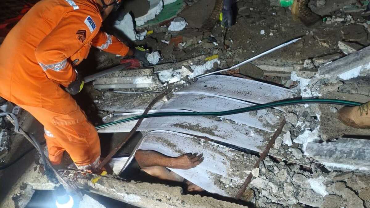Idoso de 72 anos falece após desabamento de imóvel em Olinda