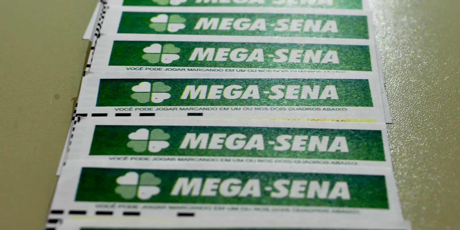 Mega-Sena volta a acumular e prêmio estimado sobe para R$ 130 milhões