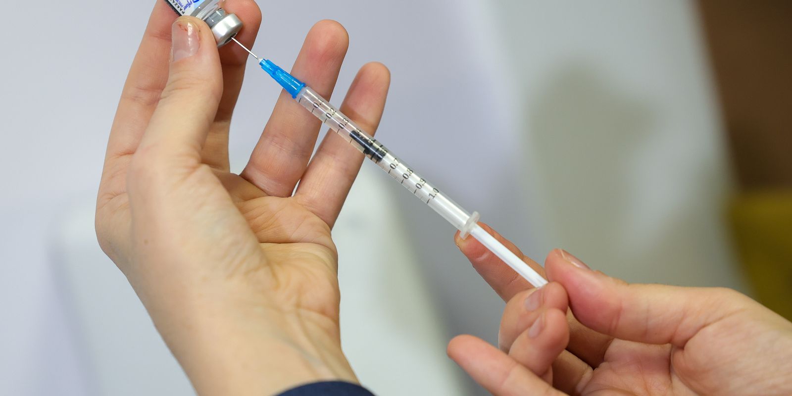 Ministério da Saúde desmente: vacina da gripe não eleva o risco da doença
