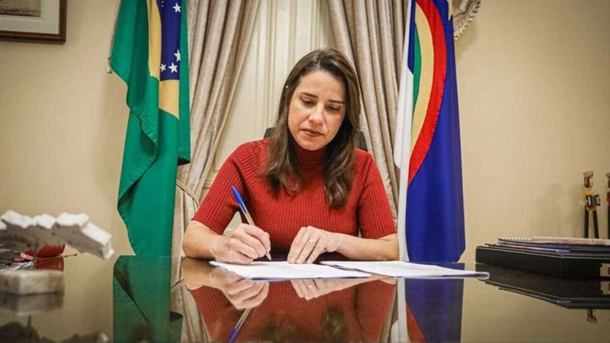 Professores da rede estadual de Pernambuco terão salários reajustados a partir de junho