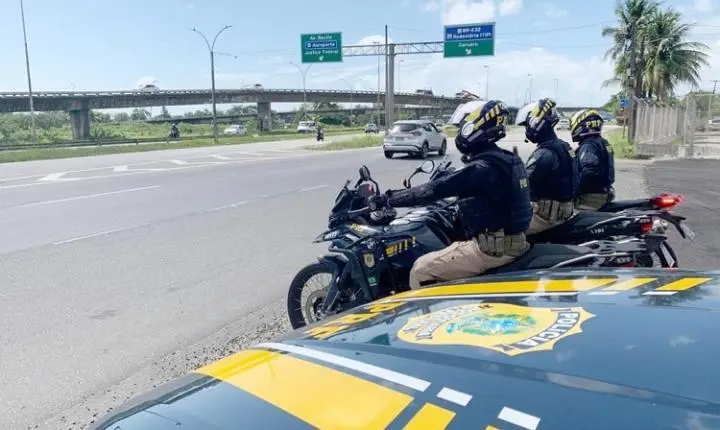 PRF inicia operação de feriado nas rodovias federais de Pernambuco