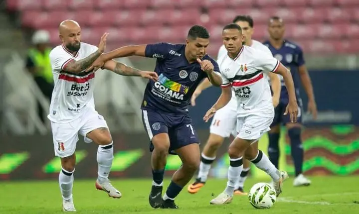 Santa Cruz é derrotado pelo Amazonas em casa e pressão sobre Claudinei Oliveira se intensifica